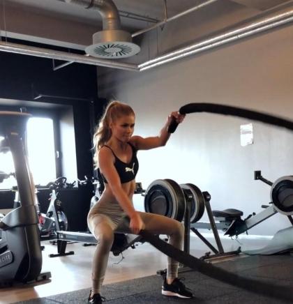 Pamela Reif photo 279254