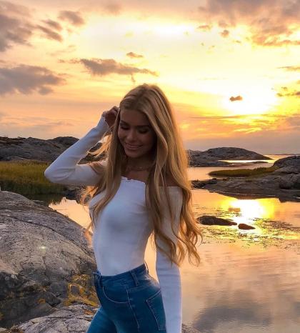 Pamela Reif photo 279360