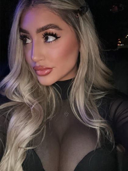 Diosa Santos photo 207820