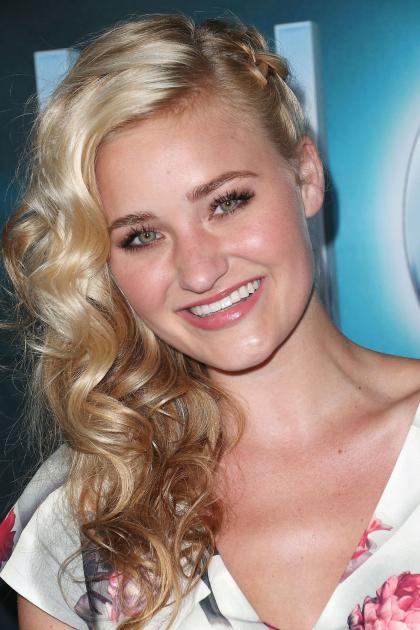 AJ Michalka photo 211322