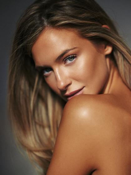 Hannah Palmer photo 214571