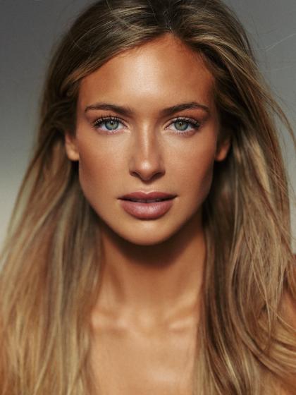Hannah Palmer photo 214574