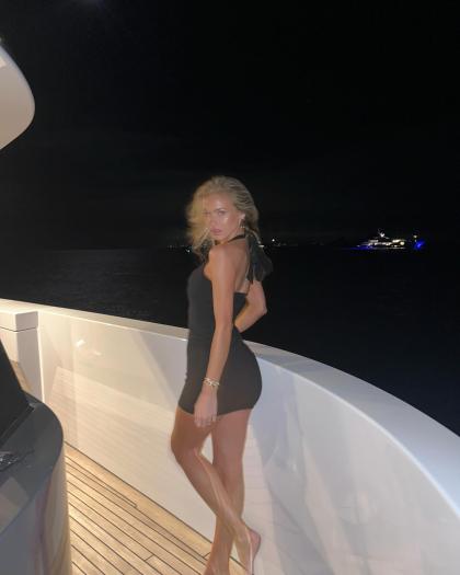 Hannah Palmer photo 214589