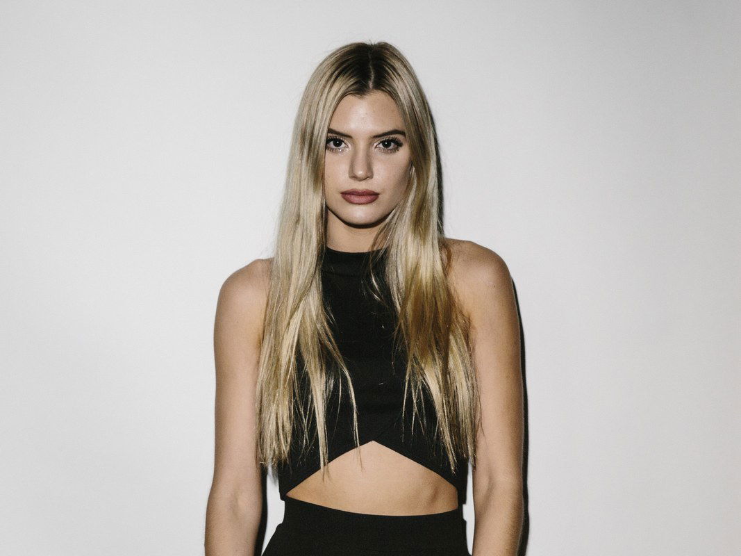 Alissa Violet