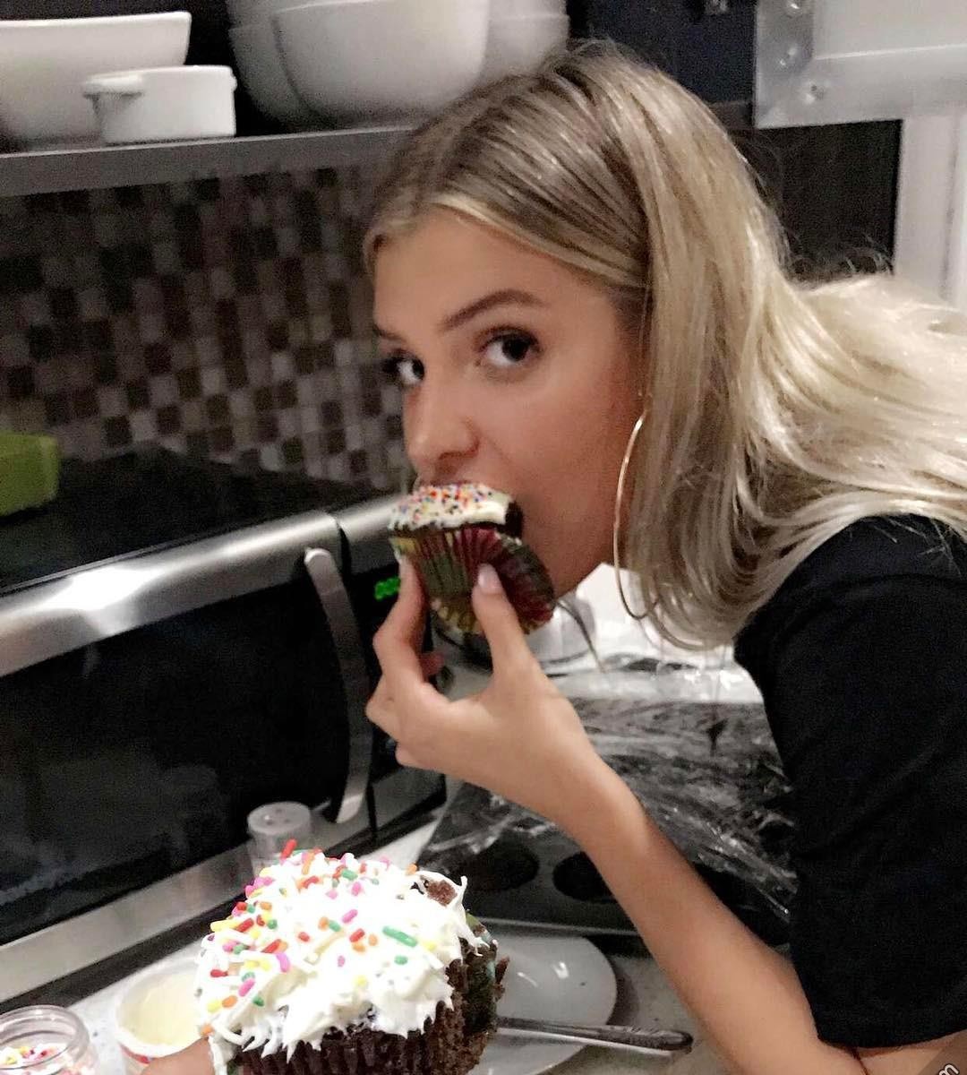 Alissa Violet