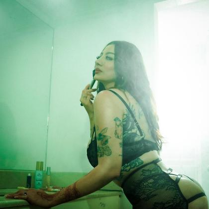 Natalia Valencia photo 223393