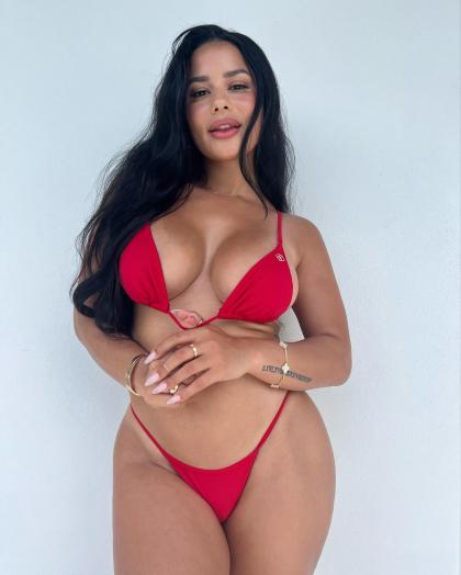 Katya Elise Henry photo 228432