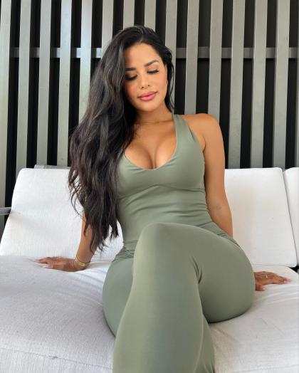 Katya Elise Henry photo 228463