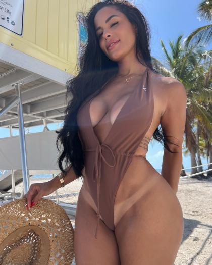 Katya Elise Henry photo 228544