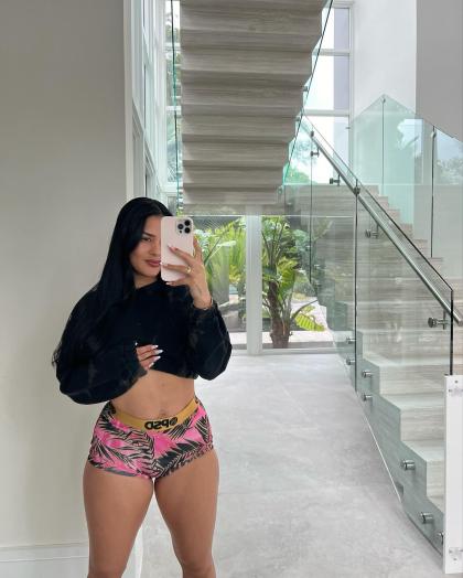 Katya Elise Henry photo 228612
