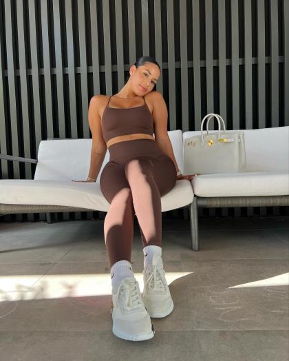 Katya Elise Henry photo 228677