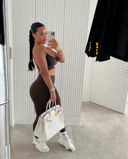Katya Elise Henry photo 228682