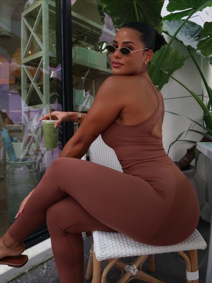 Katya Elise Henry photo 228710