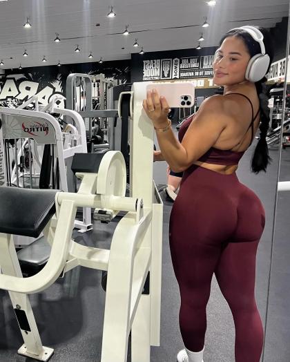 Katya Elise Henry photo 228887