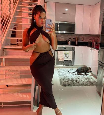 Katya Elise Henry photo 312740
