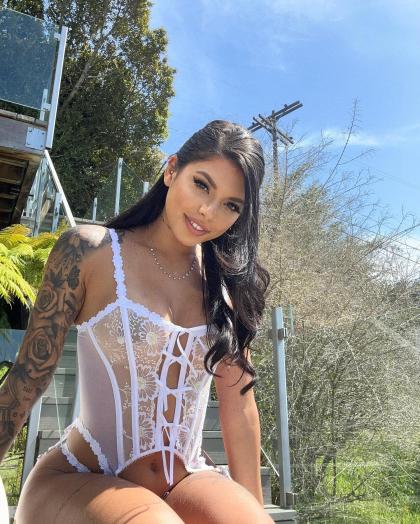 Gina Valentina photo 229798