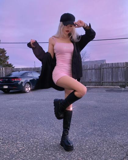 Lauren Burch photo 229997