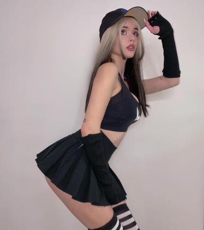 Lauren Burch photo 230202