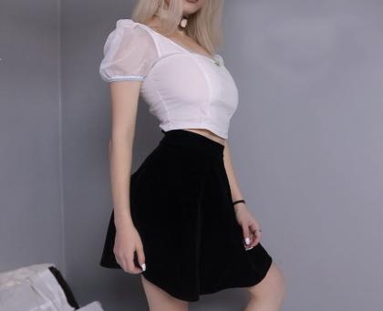 Lauren Burch photo 230356