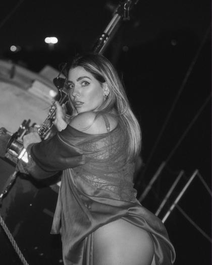 Adrianna Eves photo 231486