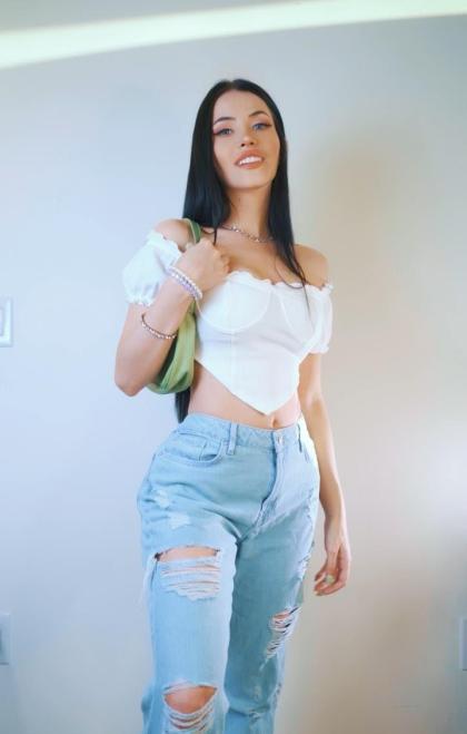 Claudia Alende photo 281520