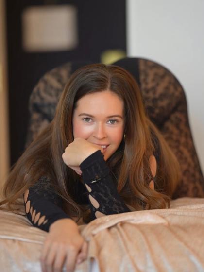 Rose Hart photo 235521