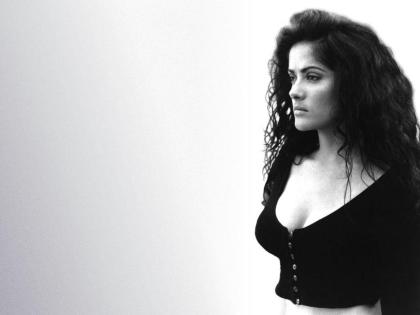 Salma Hayek photo 240430