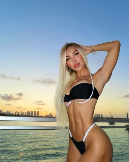 Anna DiCenzo photo 249923