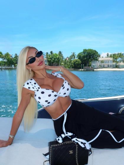 Anna DiCenzo photo 249996