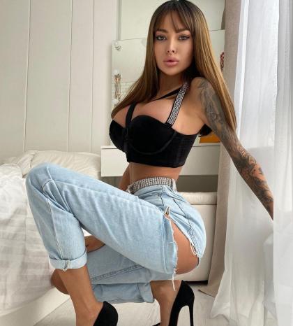 Alena Omovych
