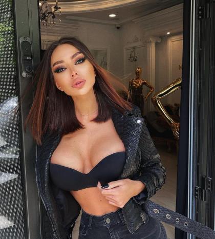 Alena Omovych