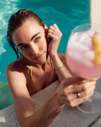 Elizabeth Turner photo 253926