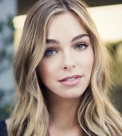 Elizabeth Turner photo 279869