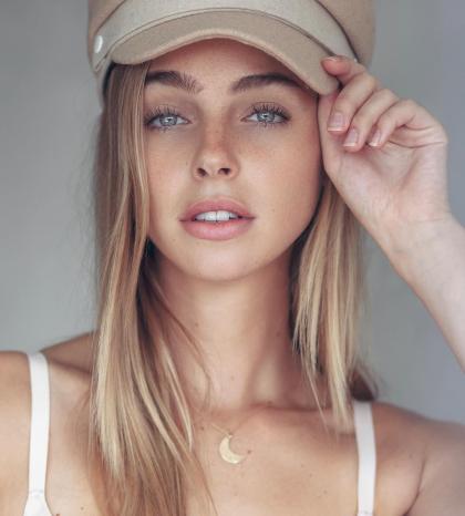 Elizabeth Turner photo 279904