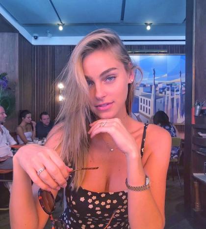 Elizabeth Turner photo 279909