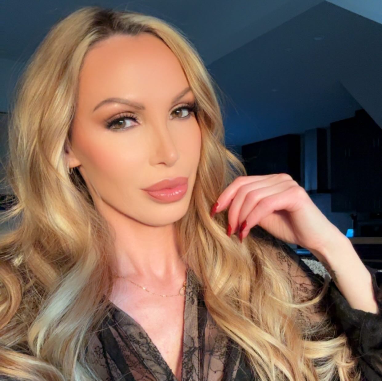 Nikki Benz