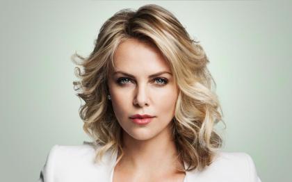 Charlize Theron photo 238715