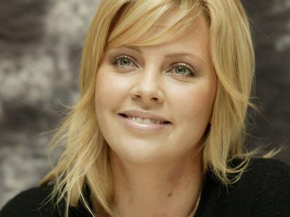 Charlize Theron photo 238741