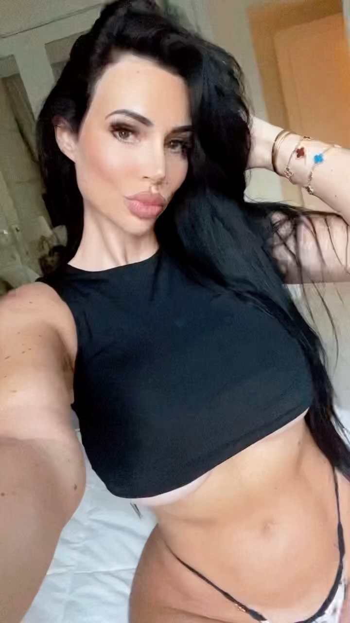 Yvonne Bar