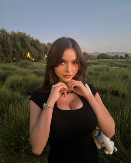 Sophie Mudd photo 20808