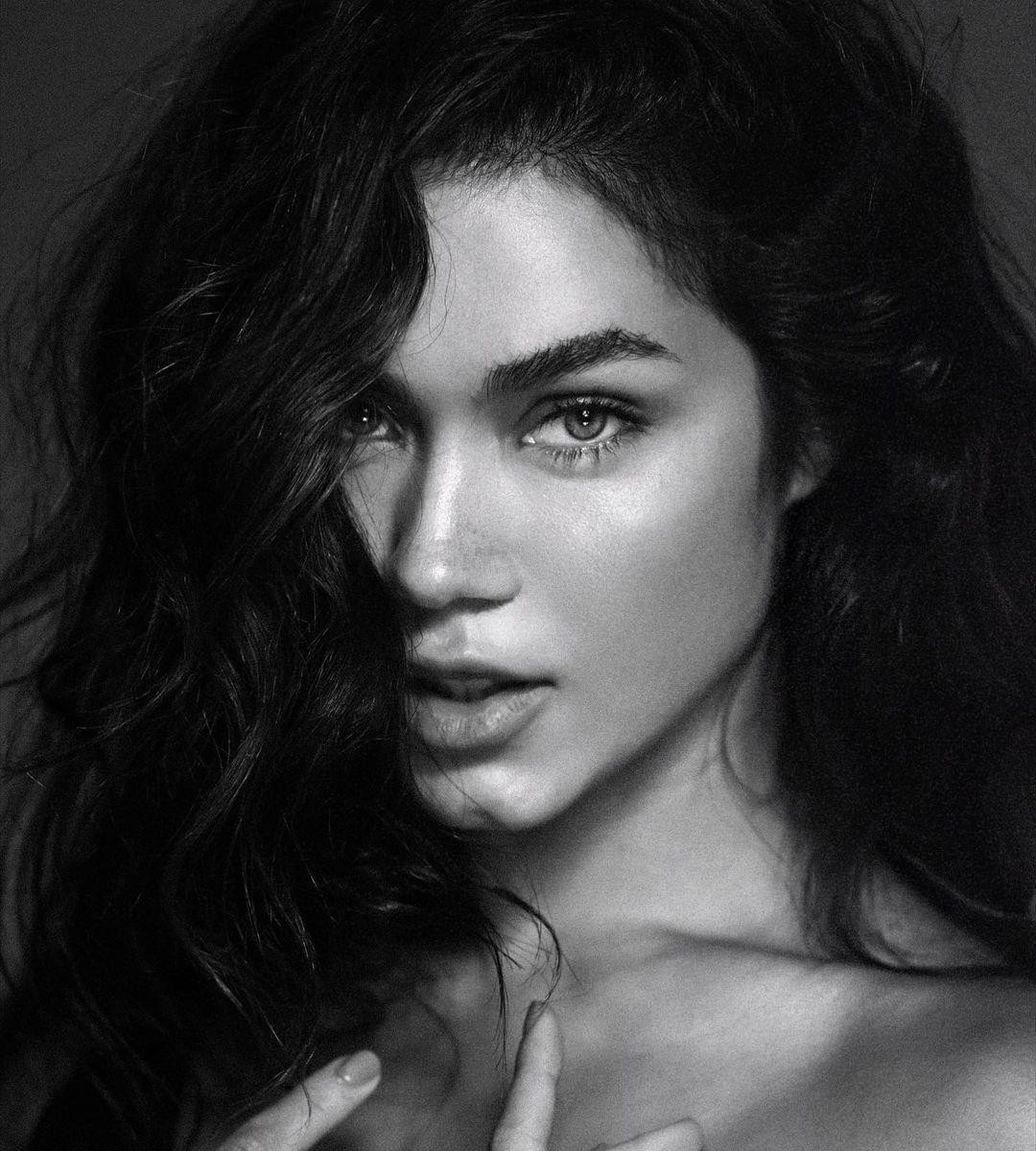 Thais Belmonte
