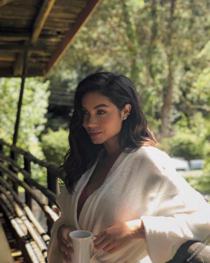 Thais Belmonte photo 259724