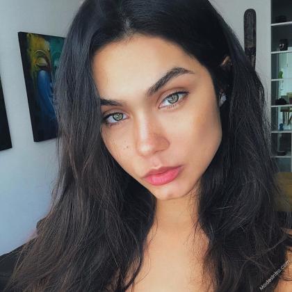Thais Belmonte photo 259736