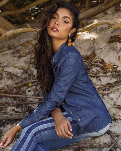 Thais Belmonte photo 259859