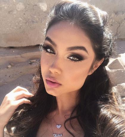 Thais Belmonte photo 268840