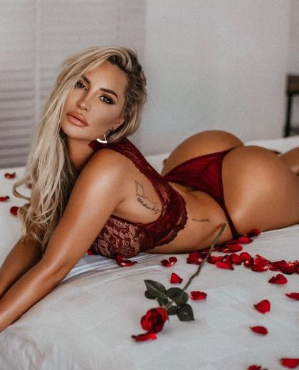 Rosanna Arkle photo 261226