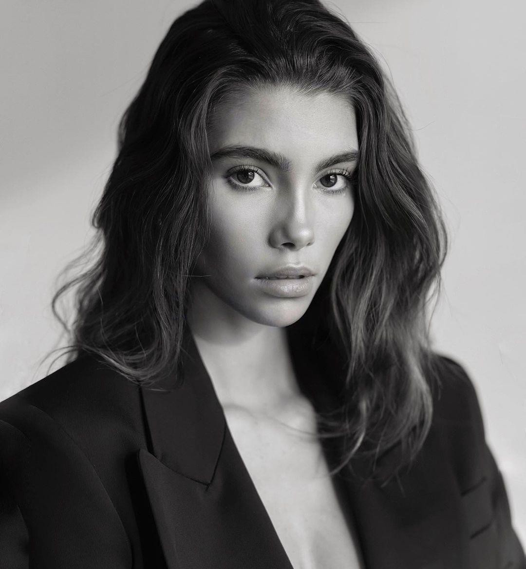 Cindy Mello