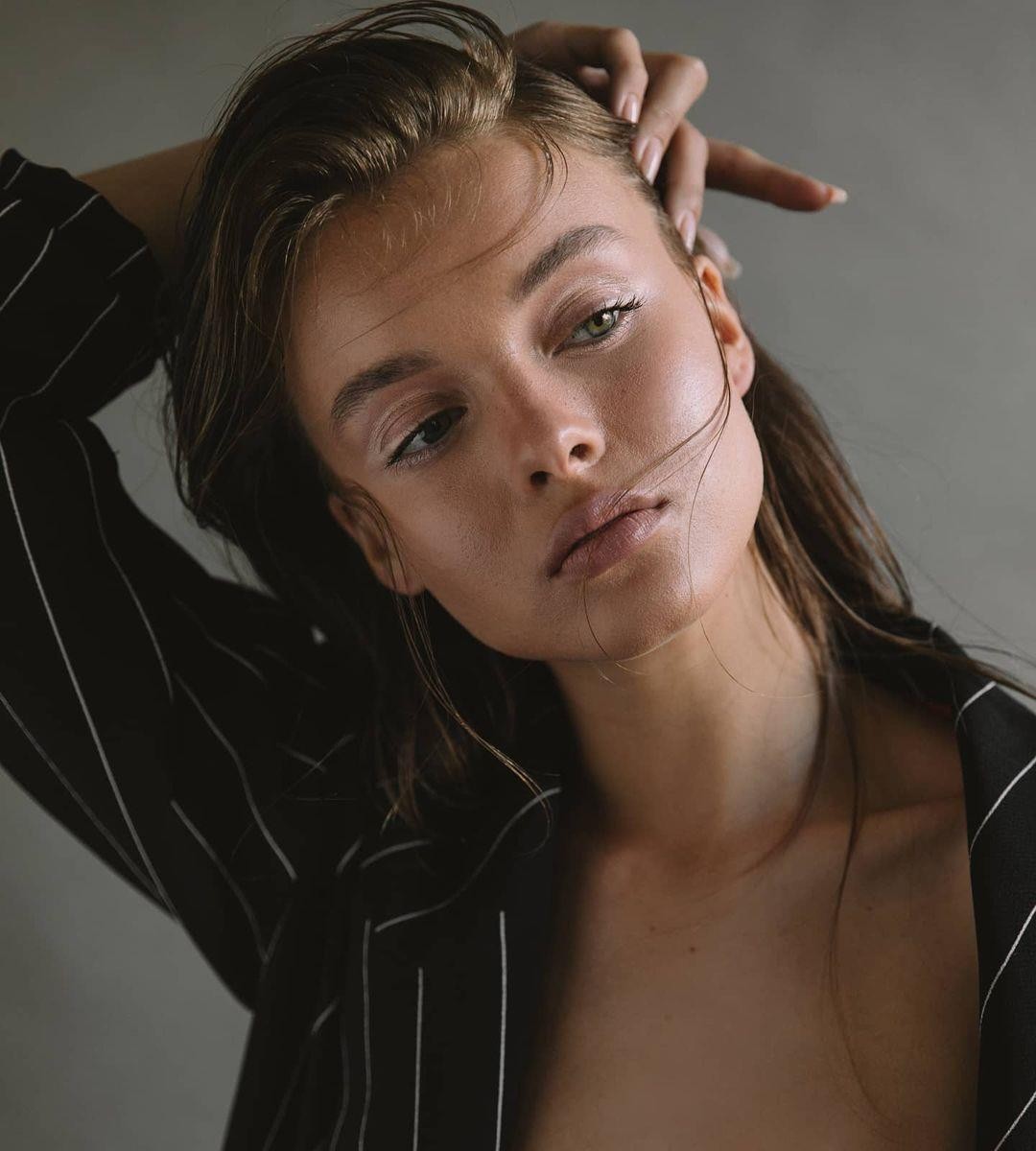 Anna Zak