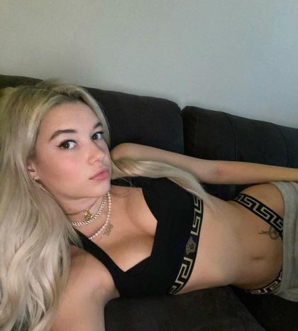 Sarah Snyder photo 267622