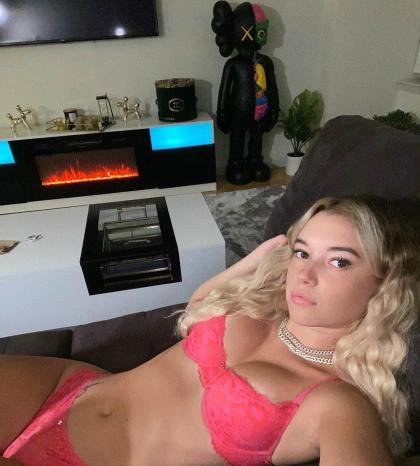 Sarah Snyder photo 267658